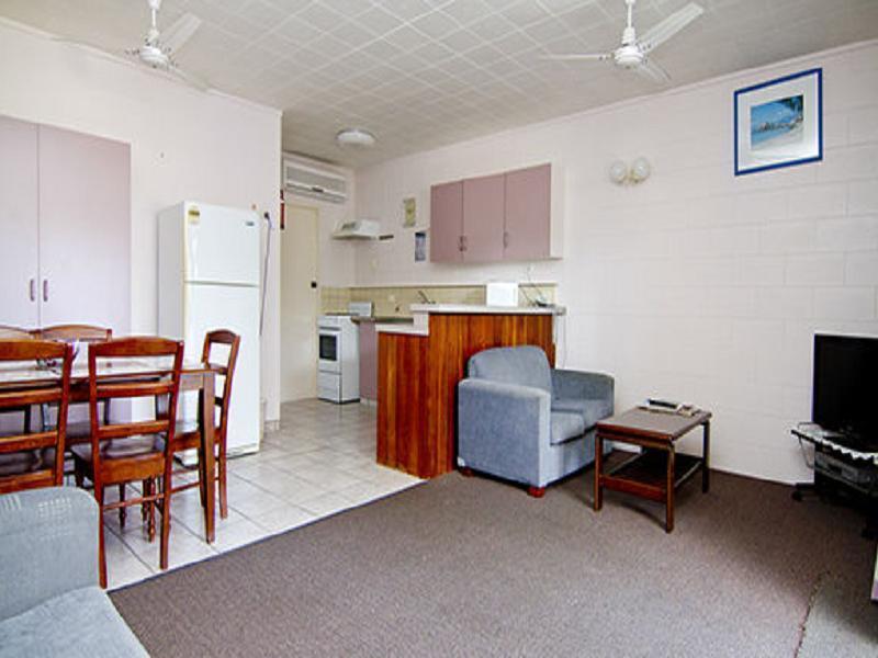 Sky View Units Bowen Aparthotel Exterior foto